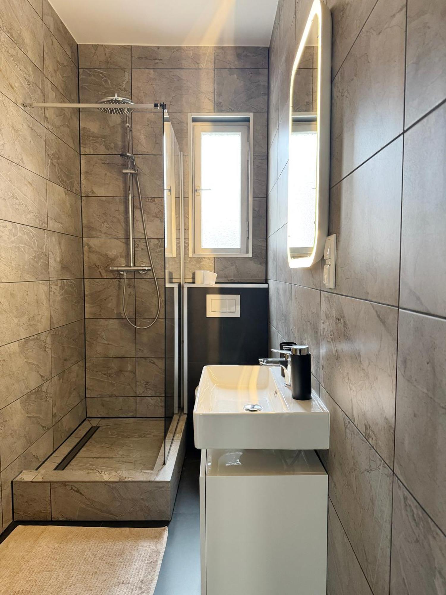 Huge Apartment With Sauna And Free Parking Duisbourg Extérieur photo